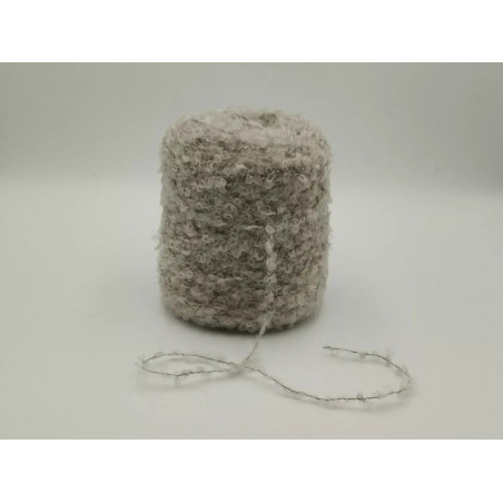 Ball of yarn - Wool - Light gray - Curl / Marbled