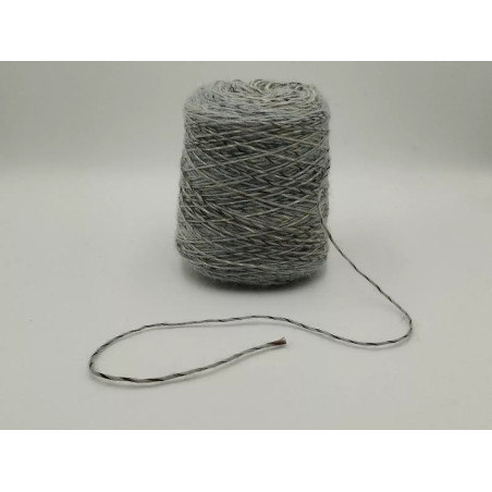 Ball of yarn - Wool - Gray