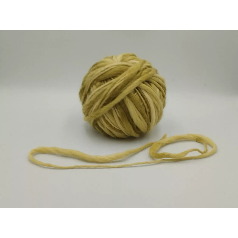 Ball of yarn - wool - Acid - green - Slub - shaded Ball of yarn - wool - Acid - green - Slub - shaded